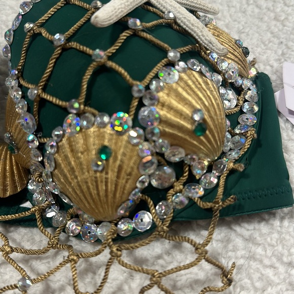 shell embellishment bra on green 32c.bra is by Auden - Picture 3 of 8